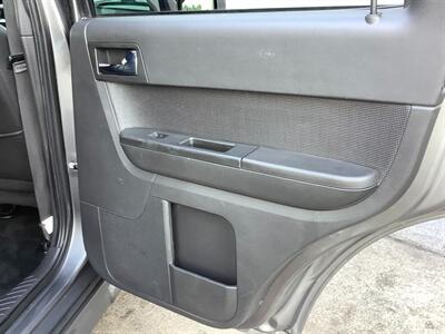 2012 Ford Escape Limited - Photo 22 - Crest Hill, IL 60403