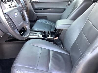2012 Ford Escape Limited - Photo 16 - Crest Hill, IL 60403