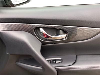 2014 Nissan Rogue SV - Photo 29 - Crest Hill, IL 60403