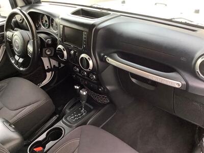 2013 Jeep Wrangler Sahara - Photo 33 - Crest Hill, IL 60403