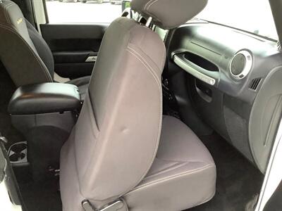 2013 Jeep Wrangler Sahara - Photo 31 - Crest Hill, IL 60403