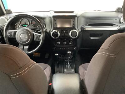 2013 Jeep Wrangler Sahara   - Photo 36 - Crest Hill, IL 60403