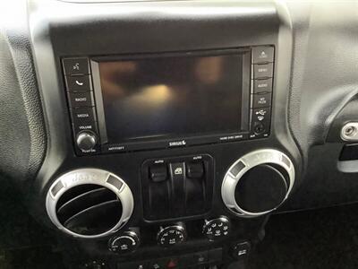 2013 Jeep Wrangler Sahara - Photo 18 - Crest Hill, IL 60403