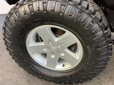 2010 Jeep Wrangler Sport - Photo 34 - Crest Hill, IL 60403