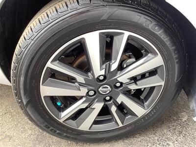 2021 Nissan Versa SV   - Photo 38 - Crest Hill, IL 60403