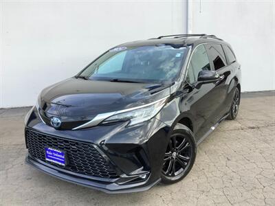 2024 Toyota Sienna XSE 7-Passenger   - Photo 2 - Crest Hill, IL 60403