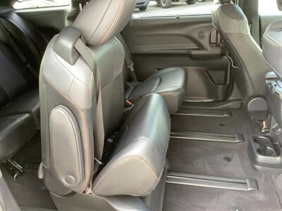 2024 Toyota Sienna XSE 7-Passenger   - Photo 12 - Crest Hill, IL 60403