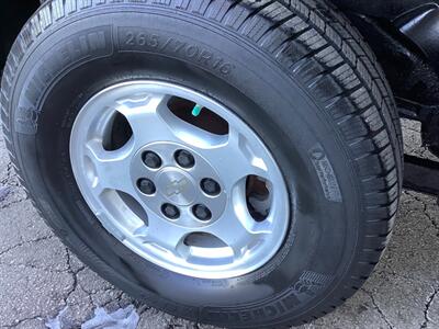 2005 Chevrolet Tahoe LS   - Photo 28 - Crest Hill, IL 60403
