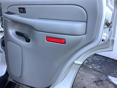 2005 Chevrolet Tahoe LS   - Photo 78 - Crest Hill, IL 60403