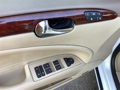 2006 Buick Lucerne CXL V6 - Photo 11 - Crest Hill, IL 60403