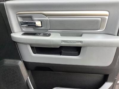 2014 RAM 1500 Big Horn   - Photo 34 - Crest Hill, IL 60403