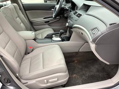 2009 Honda Accord EX-L V6 - Photo 26 - Crest Hill, IL 60403