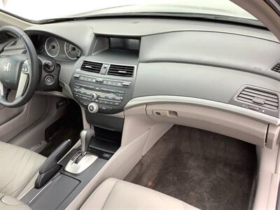 2009 Honda Accord EX-L V6 - Photo 28 - Crest Hill, IL 60403