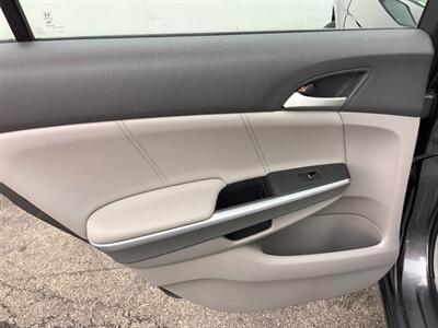 2009 Honda Accord EX-L V6 - Photo 20 - Crest Hill, IL 60403