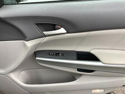 2009 Honda Accord EX-L V6 - Photo 24 - Crest Hill, IL 60403
