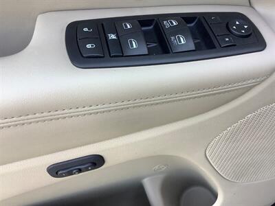 2015 Jeep Grand Cherokee Limited   - Photo 11 - Crest Hill, IL 60403