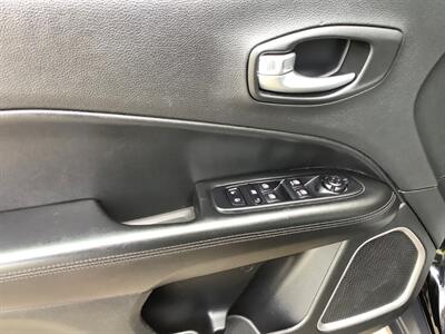 2019 Jeep Compass Altitude   - Photo 12 - Crest Hill, IL 60403