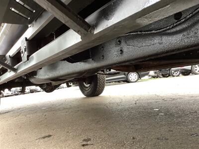 2004 Chevrolet Silverado 2500 Work Truck   - Photo 40 - Crest Hill, IL 60403
