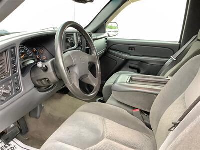 2004 Chevrolet Silverado 2500 Work Truck   - Photo 15 - Crest Hill, IL 60403