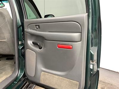2004 Chevrolet Silverado 2500 Work Truck   - Photo 24 - Crest Hill, IL 60403