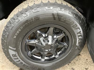2004 Chevrolet Silverado 2500 Work Truck   - Photo 35 - Crest Hill, IL 60403