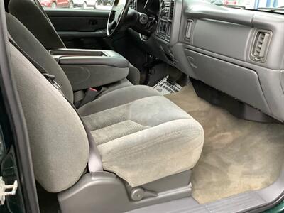 2004 Chevrolet Silverado 2500 Work Truck   - Photo 27 - Crest Hill, IL 60403