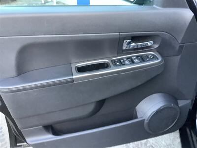 2012 Jeep Liberty Jet Edition   - Photo 14 - Crest Hill, IL 60403