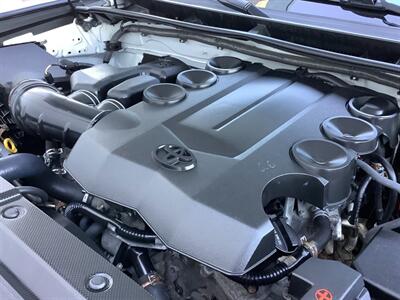 2014 Toyota 4Runner SR5   - Photo 51 - Crest Hill, IL 60403