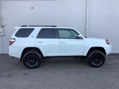 2014 Toyota 4Runner SR5   - Photo 9 - Crest Hill, IL 60403