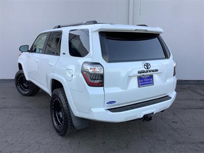 2014 Toyota 4Runner SR5   - Photo 5 - Crest Hill, IL 60403