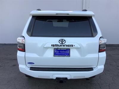 2014 Toyota 4Runner SR5   - Photo 6 - Crest Hill, IL 60403