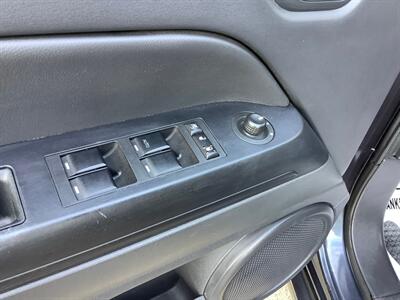 2014 Jeep Compass Sport - Photo 8 - Crest Hill, IL 60403