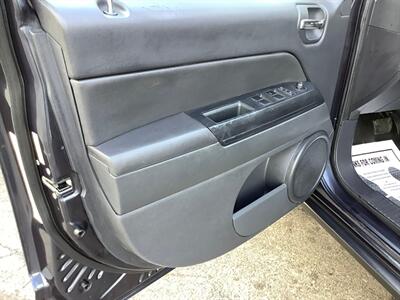 2014 Jeep Compass Sport - Photo 7 - Crest Hill, IL 60403
