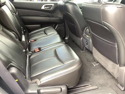 2017 Nissan Pathfinder Platinum - Photo 49 - Crest Hill, IL 60403