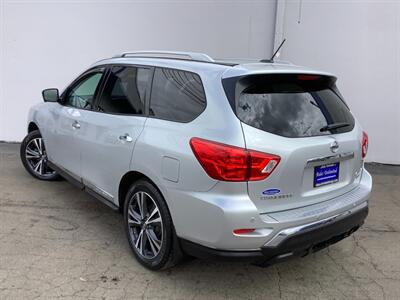 2017 Nissan Pathfinder Platinum - Photo 4 - Crest Hill, IL 60403