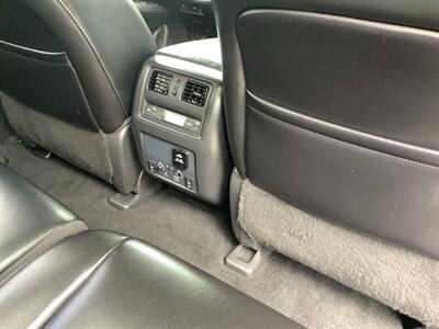 2017 Nissan Pathfinder Platinum - Photo 14 - Crest Hill, IL 60403