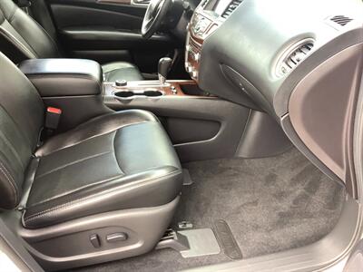 2017 Nissan Pathfinder Platinum - Photo 53 - Crest Hill, IL 60403