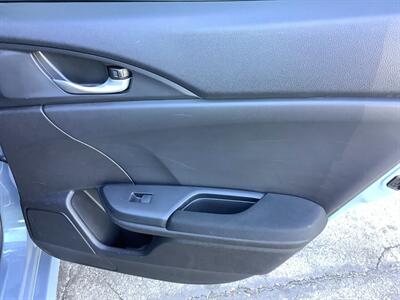 2017 Honda Civic LX - Photo 17 - Crest Hill, IL 60403