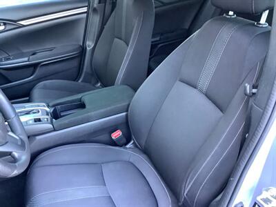 2017 Honda Civic LX - Photo 15 - Crest Hill, IL 60403