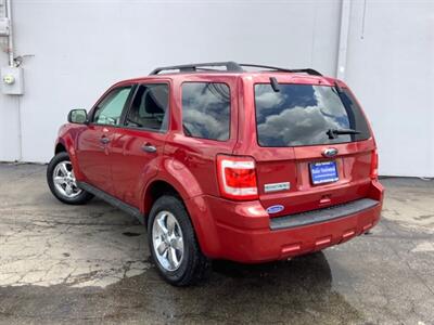 2010 Ford Escape XLT   - Photo 3 - Crest Hill, IL 60403