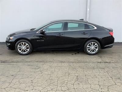 2018 Chevrolet Malibu LT   - Photo 3 - Crest Hill, IL 60403