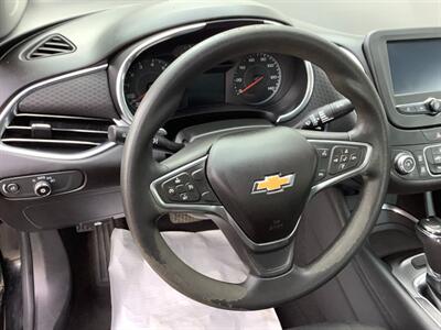 2018 Chevrolet Malibu LT   - Photo 17 - Crest Hill, IL 60403