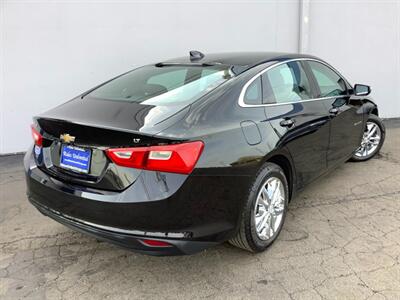 2018 Chevrolet Malibu LT   - Photo 6 - Crest Hill, IL 60403