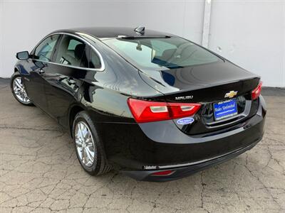 2018 Chevrolet Malibu LT   - Photo 4 - Crest Hill, IL 60403