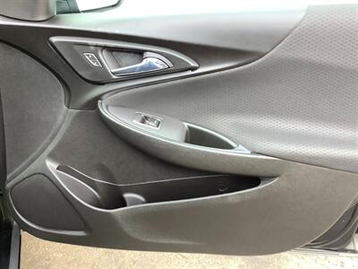 2018 Chevrolet Malibu LT   - Photo 27 - Crest Hill, IL 60403