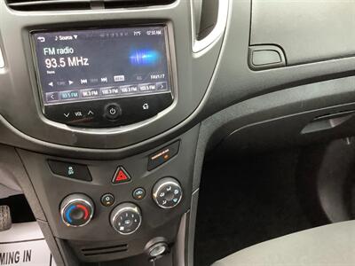 2016 Chevrolet Trax LS - Photo 20 - Crest Hill, IL 60403