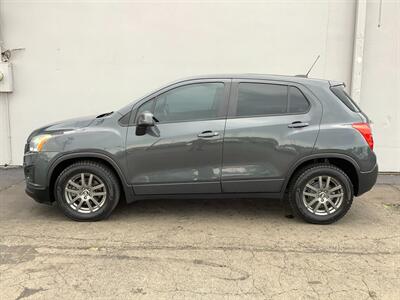 2016 Chevrolet Trax LS - Photo 3 - Crest Hill, IL 60403