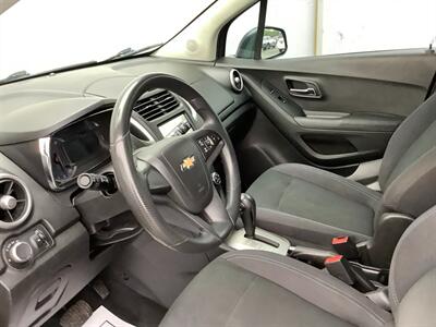 2016 Chevrolet Trax LS - Photo 18 - Crest Hill, IL 60403