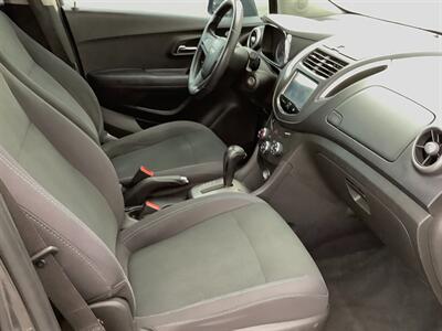 2016 Chevrolet Trax LS - Photo 31 - Crest Hill, IL 60403