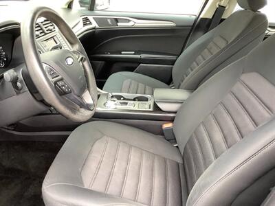 2018 Ford Fusion SE - Photo 16 - Crest Hill, IL 60403